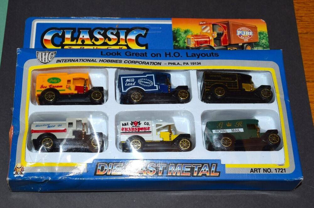 IHC HO Classic Truck Die Cast Metal No. 1721 1:87 Scale NIB